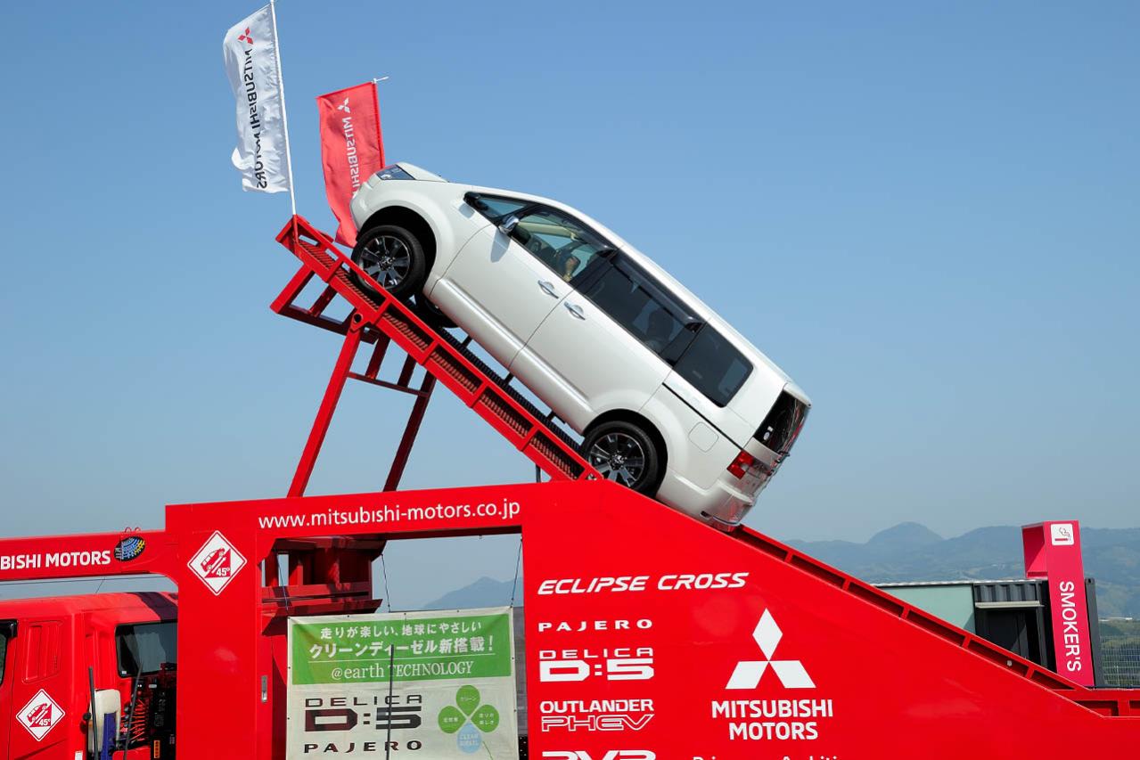 三菱自動車4WD 登坂キット同乗体験イベント