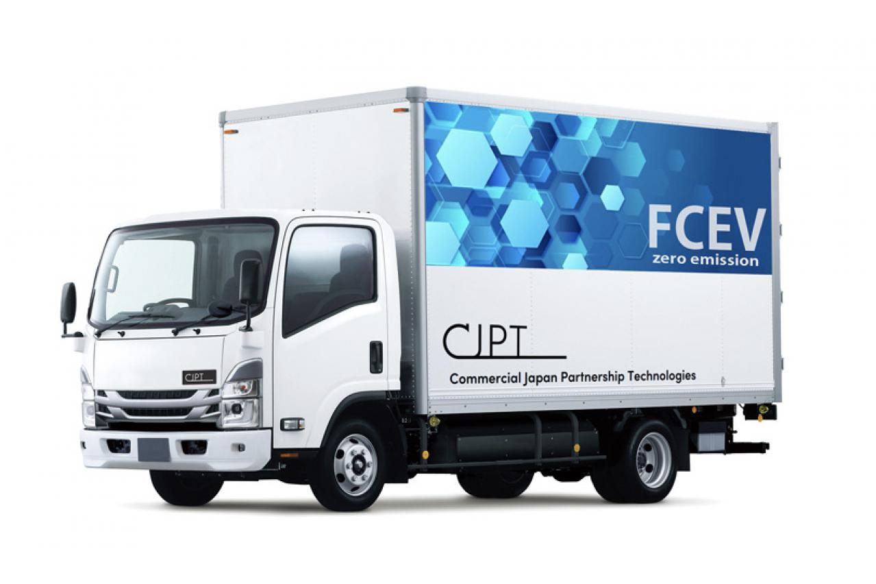 CJPTの燃料電池小型トラック