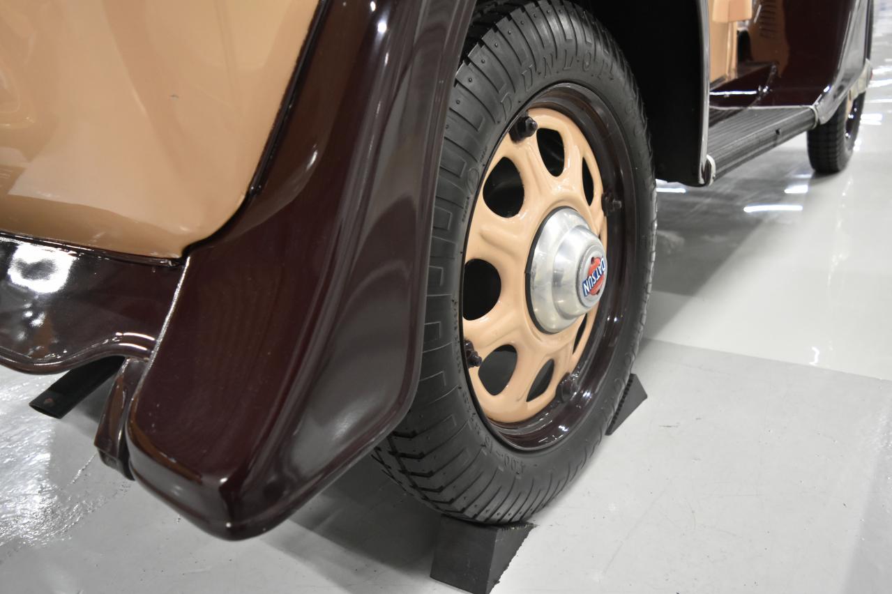 名車で辿る進化の軌跡。日産が誇る1930年代〜1990年代の代表車を 名車で辿る進化の軌跡。日産が誇る1930年代〜1990年代の代表車を